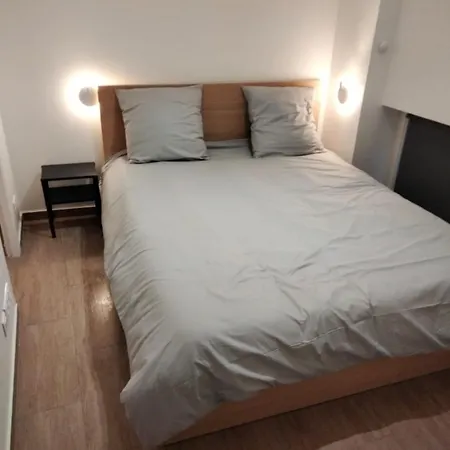 Triplex Centre Ruel Malmaison * Рюэй-Мальмезон